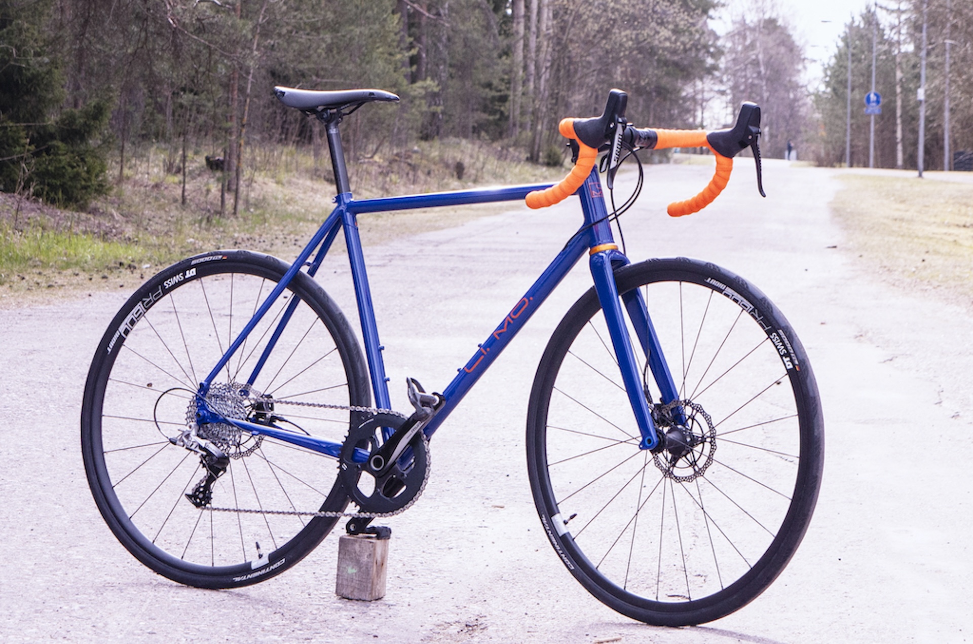 LI.MO. nro 6 on maantiepyörä.